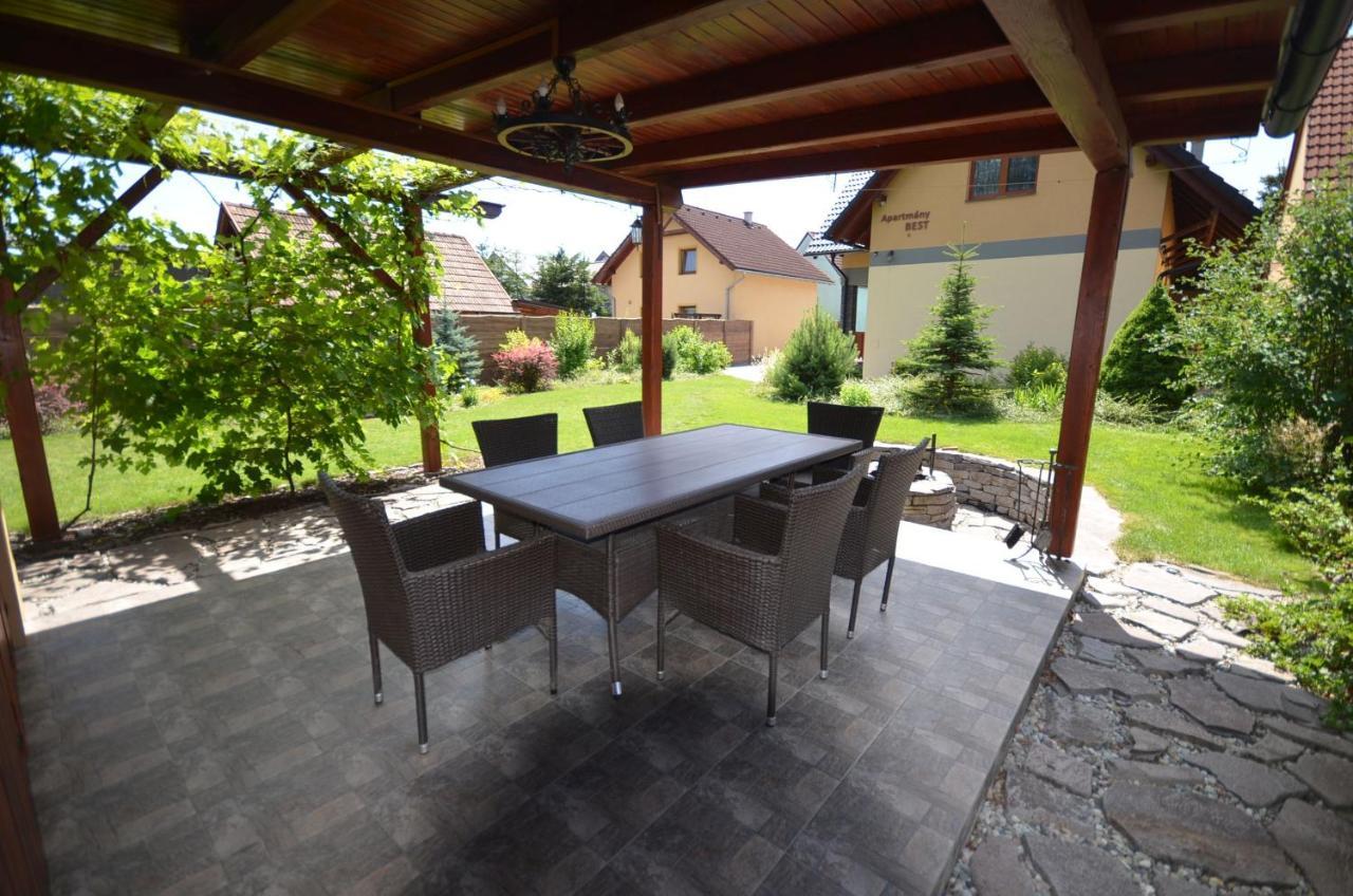 Apartmany Best I. Besenova Bagian luar foto
